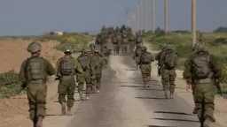 الاحتلال يرفض الانسحاب من جنوب...