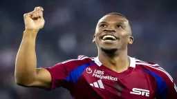 آخر تطورات مفاوضات الأهلي مع...