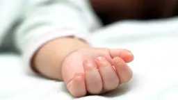 الأم تعترف بقتلته.. غرق طفل...