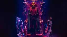 أحمد حلمي في مرمى الهجوم...