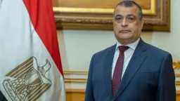 وزير الإنتاج الحربي يتفقد خطوط...