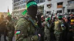 حماس: قصف الاحتلال الإسرائيلي يكشف...