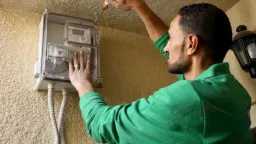 لماذا يتم تركيب عدادات الكهرباء...