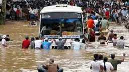 ارتفاع ضحايا فيصانات سريلانكا والانهيارات...